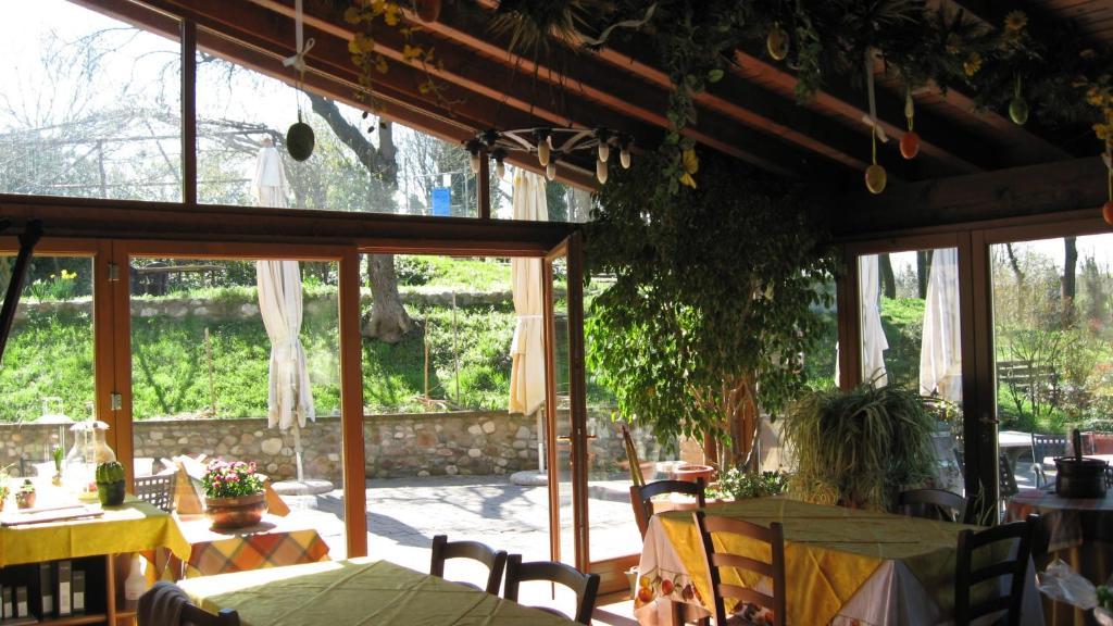 Tenuta Le Sorgive Agriturismo Сольферино Экстерьер фото